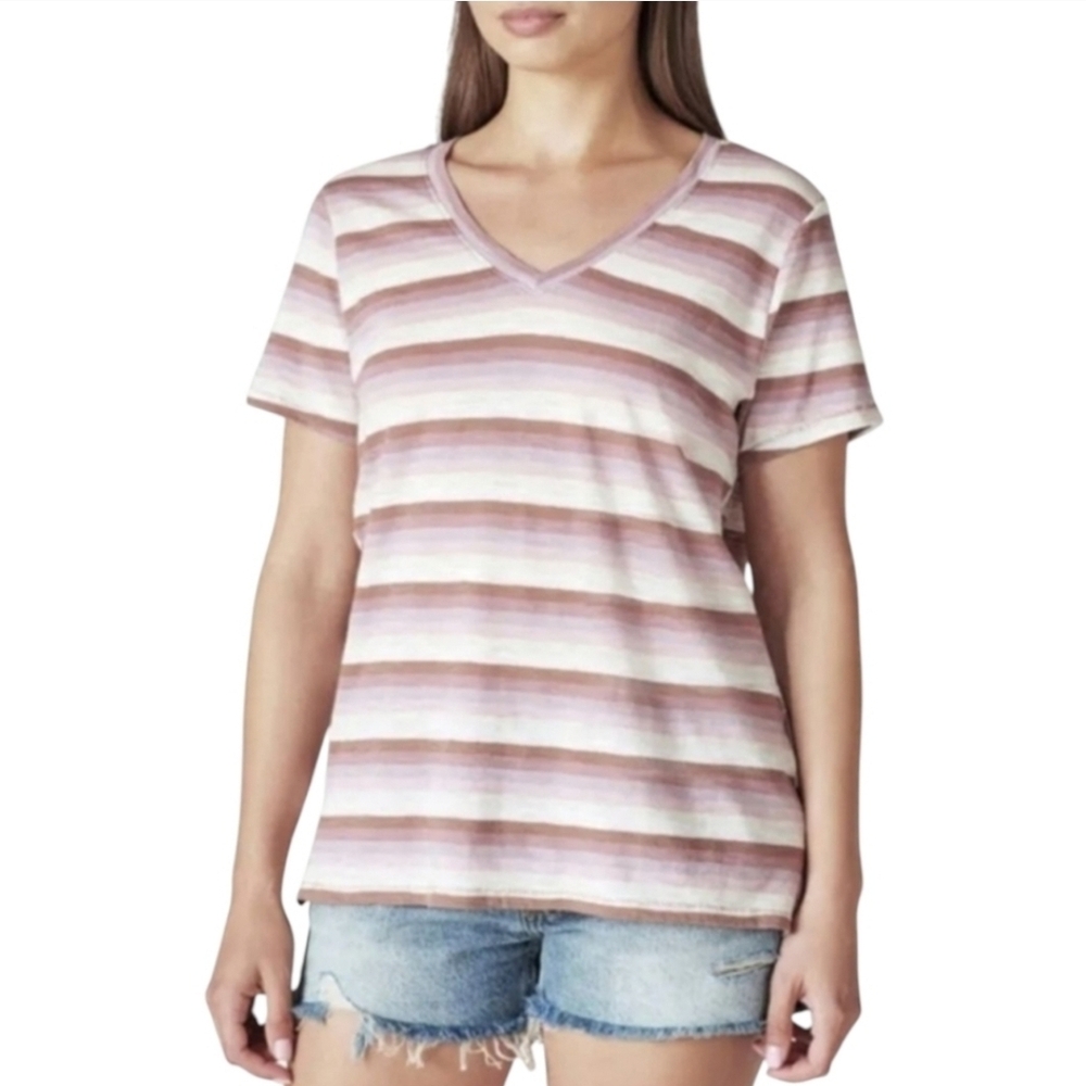 Lucky Brand Women's Classic V-Neck T-Shirt‎ in Purple Stripe NWT Size Medium